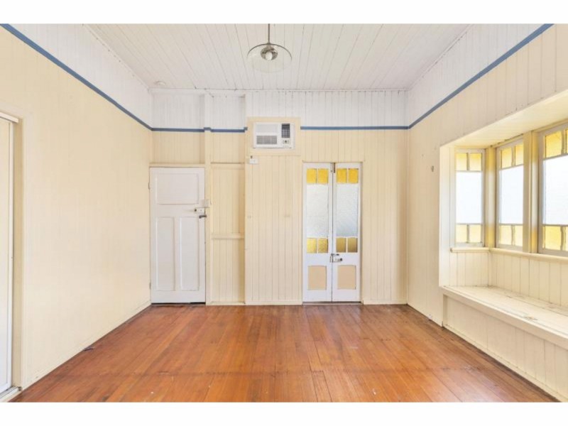 175 Lakes Creek Road, Berserker QLD 4701